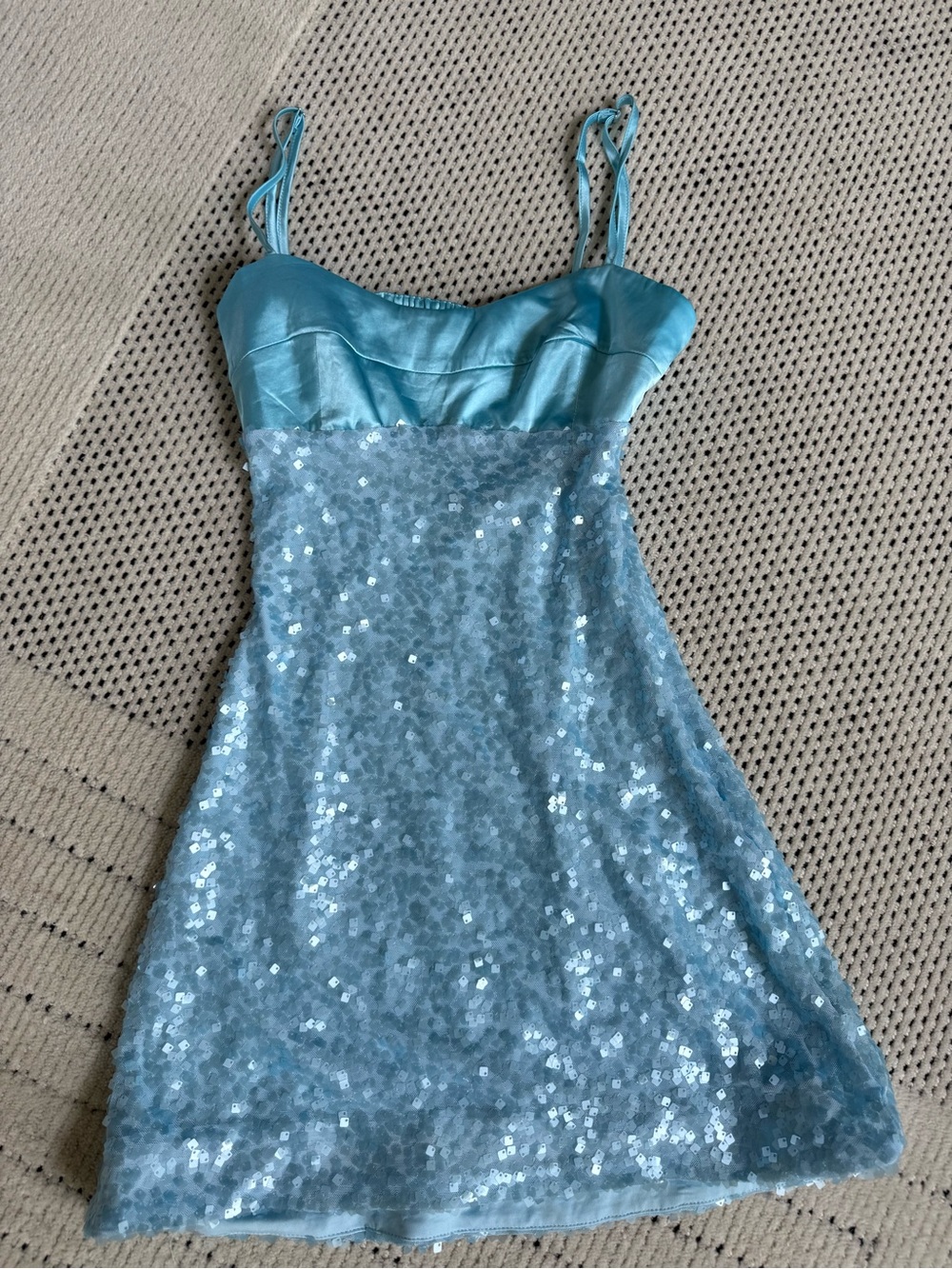 Princess Polly Light Blue Sequin Mini Dress with Satin Bust size 4 - Picture 10 of 10